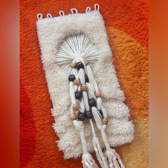 Vintage 70s Macrame Latch Hook Rug Wall Art Tapestry Home Decor - Picture 7 of 7